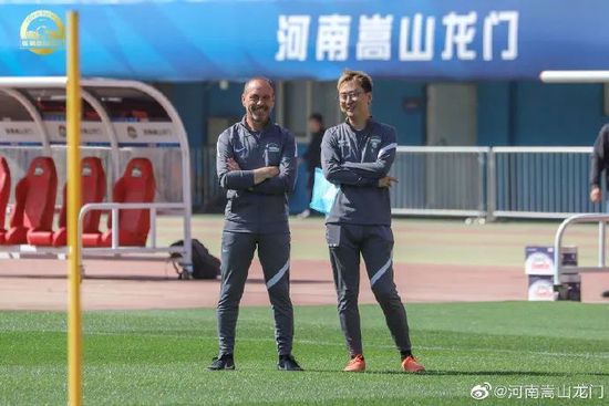 接受慢镜头记者采访时，贝纳德斯基谈到了关于尤文的话题。